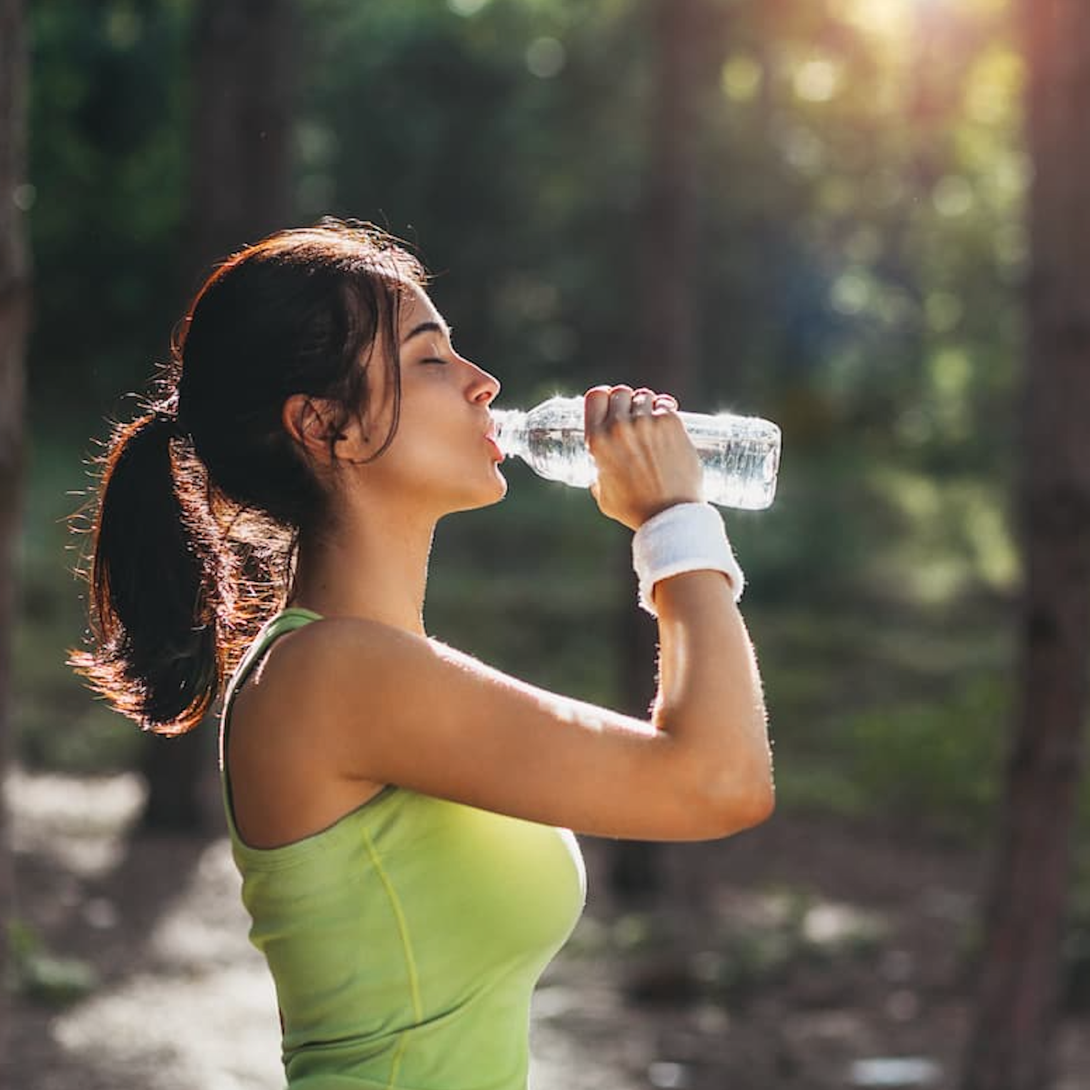 10 Signs You're Dehydrated and Need More Water